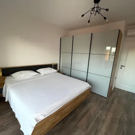 Lägenhet Luxury Penthouse Vibius *